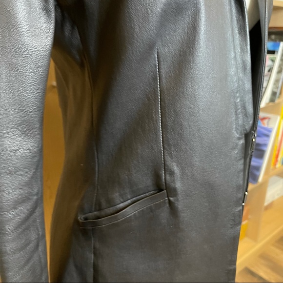 Thierry Mugler 🚩Host Pick🚩 slim edgy leather blazer - Picture 4 of 14